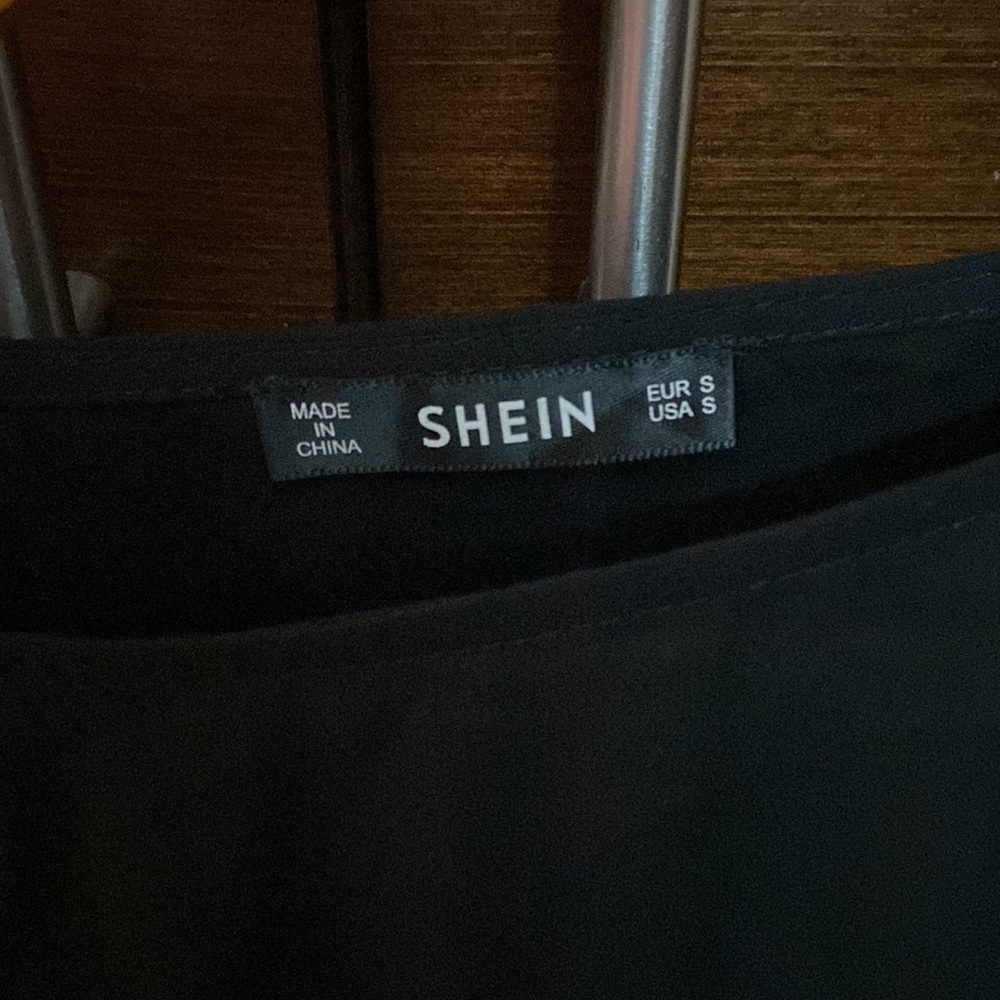 Shein black pearl top - Picture 4 of 5